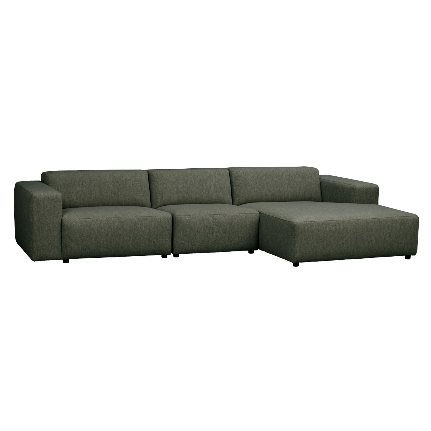 Neljän istuttava Willard-divaanisohva tummanvihreällä Alice (#162) -kankaalla. Divaani oikealla.