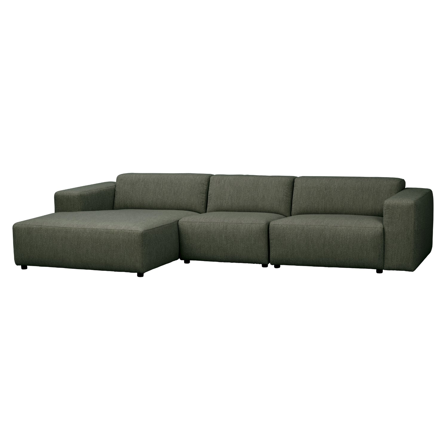 Neljän istuttava Willard-divaanisohva tummanvihreällä Alice (#162) -kankaalla. Divaani vasemmalla.