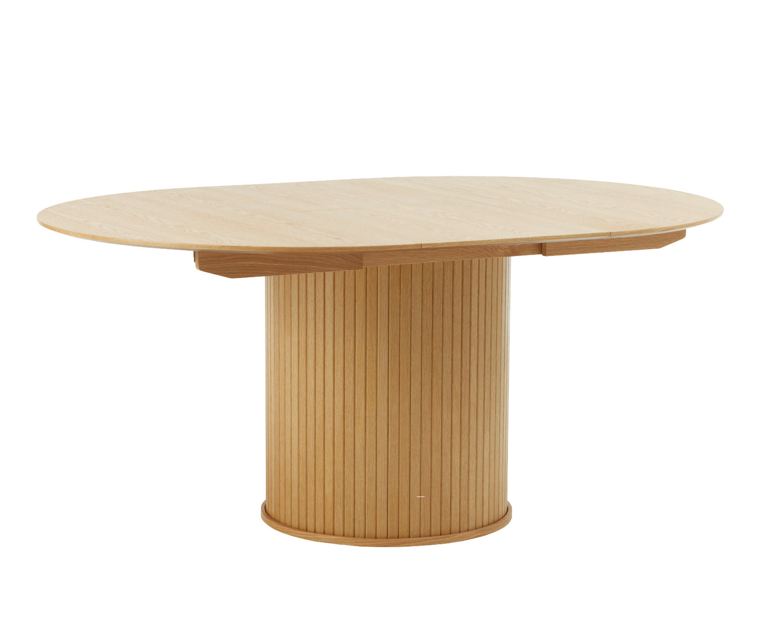 Tammenvärinen jatkettava Nola-ruokapöytä jatkettuna pöytälevyn 167 cm:n pöydän keskeltä saatavilla jatkoilla.