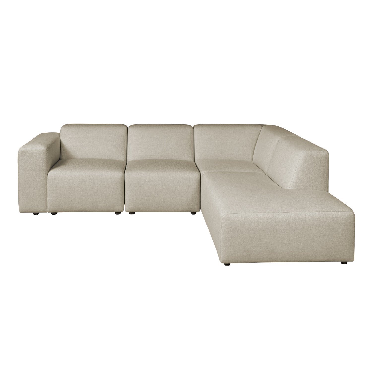 Beige Alma-kulmadivaanisohva kangasverhoiltuna Minco 30 -kankaalla. Kuvan kulmadivaanisohvassa on oikeanpuoleinen divaani ja mustat muovijalat.