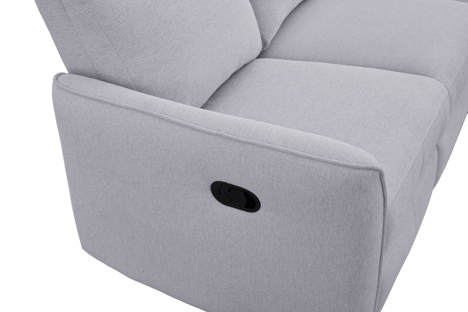 Lähikuvassa 2-istuttava Dover-mekanismisohva harmaalla kangasverhoilulla. Recliner-sohvan istuimen toimintoja ohjataan sohvan sivuilla olevista kahvoista.