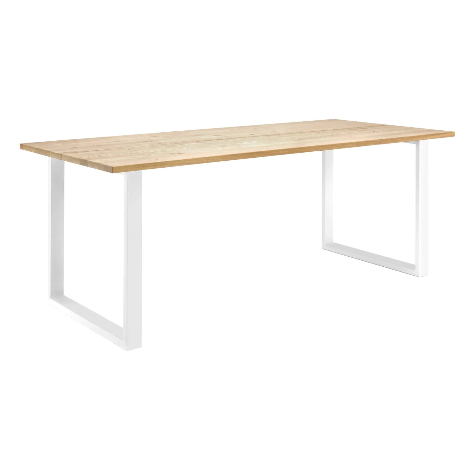 Hanko-lankkupöytä 195 x 90 cm antiikin värisellä tammikannella ja valkoisilla metallijaloilla. (Kahden pöytälankun välissä on rako.)