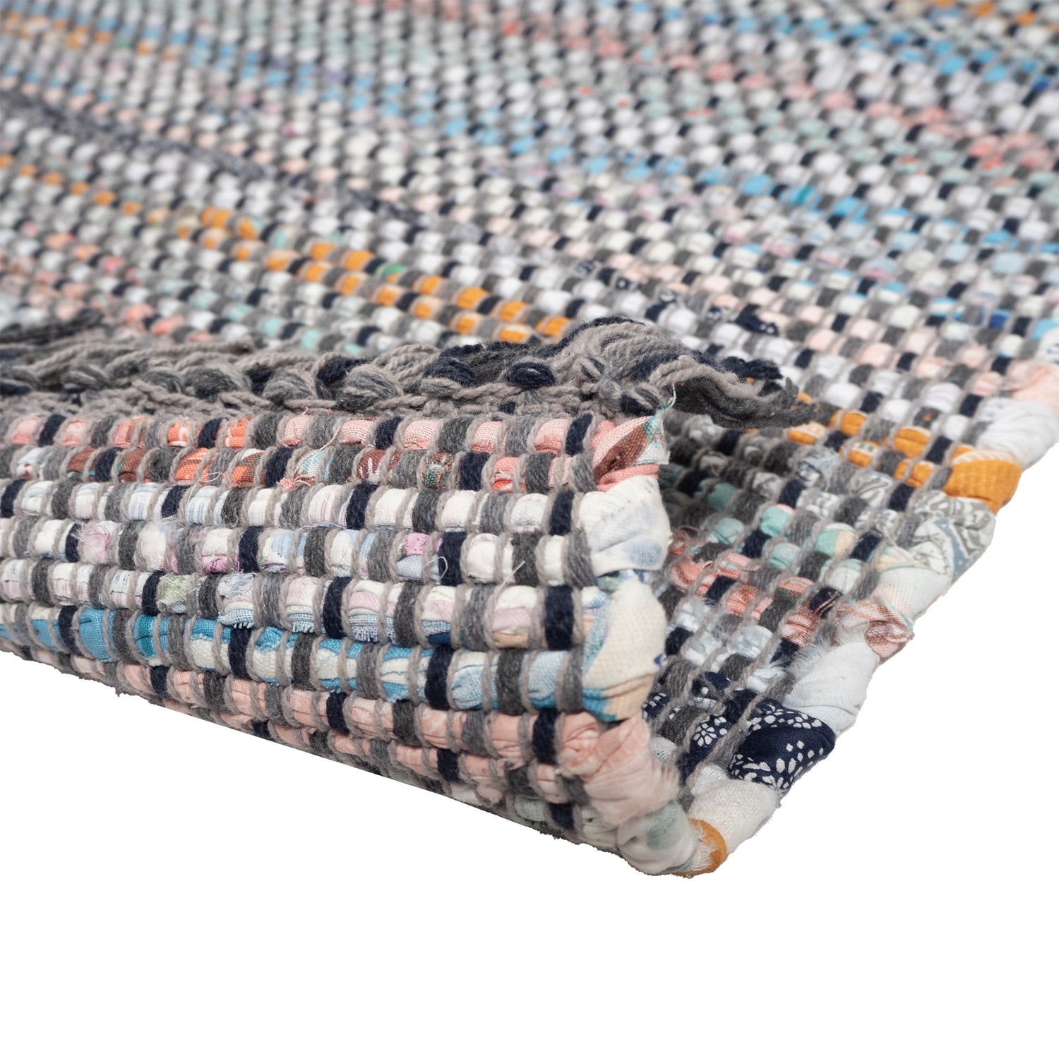 Harmaa Huviniemi-matto.