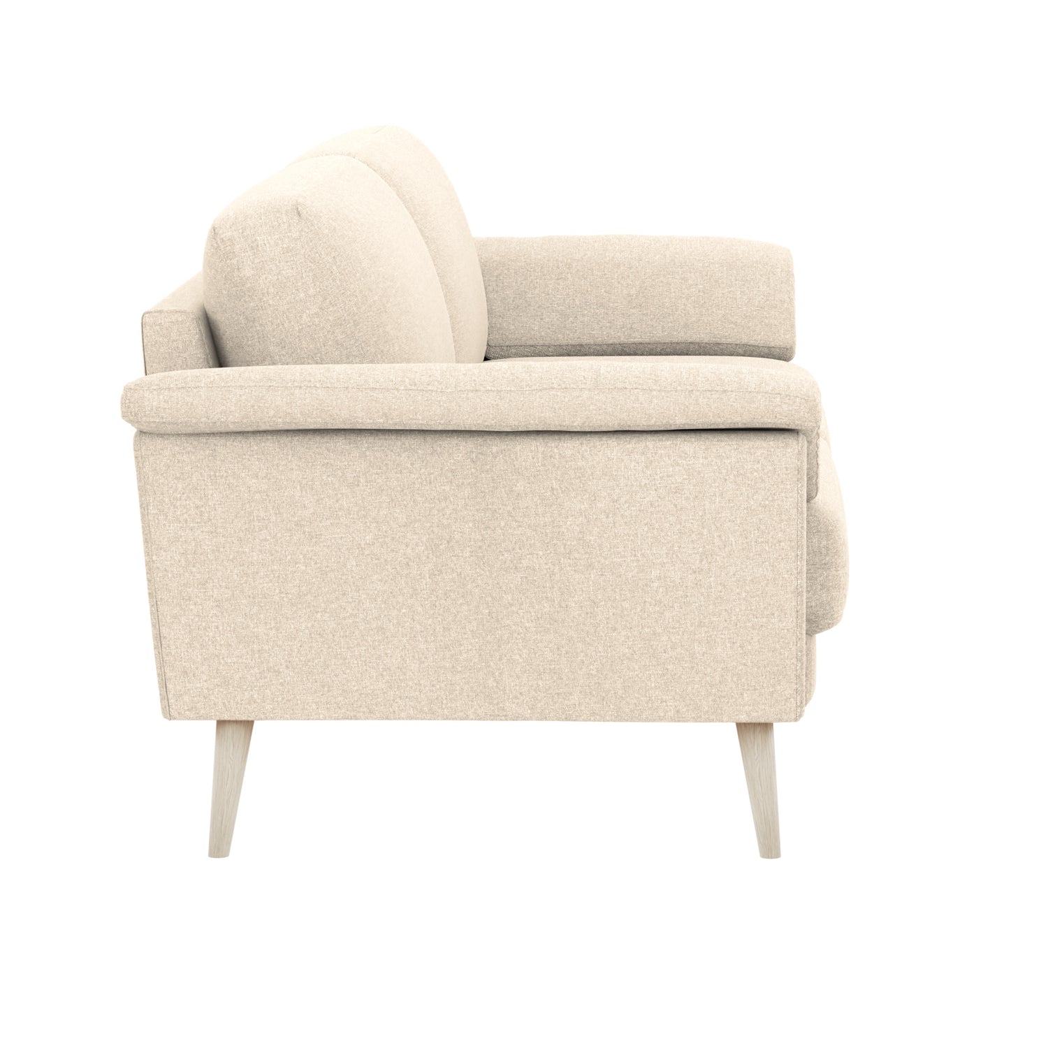 3-istuttava Ilona-sohva leveillä tyynyillä ja kermanvaalean beigellä Otaru 02 -kangasverhoilulla. Kuvan sohvassa on 20 cm leveät KN20-käsinojat ja 18 cm korkeat puiset valkoiset pyöreäkartiojalat.