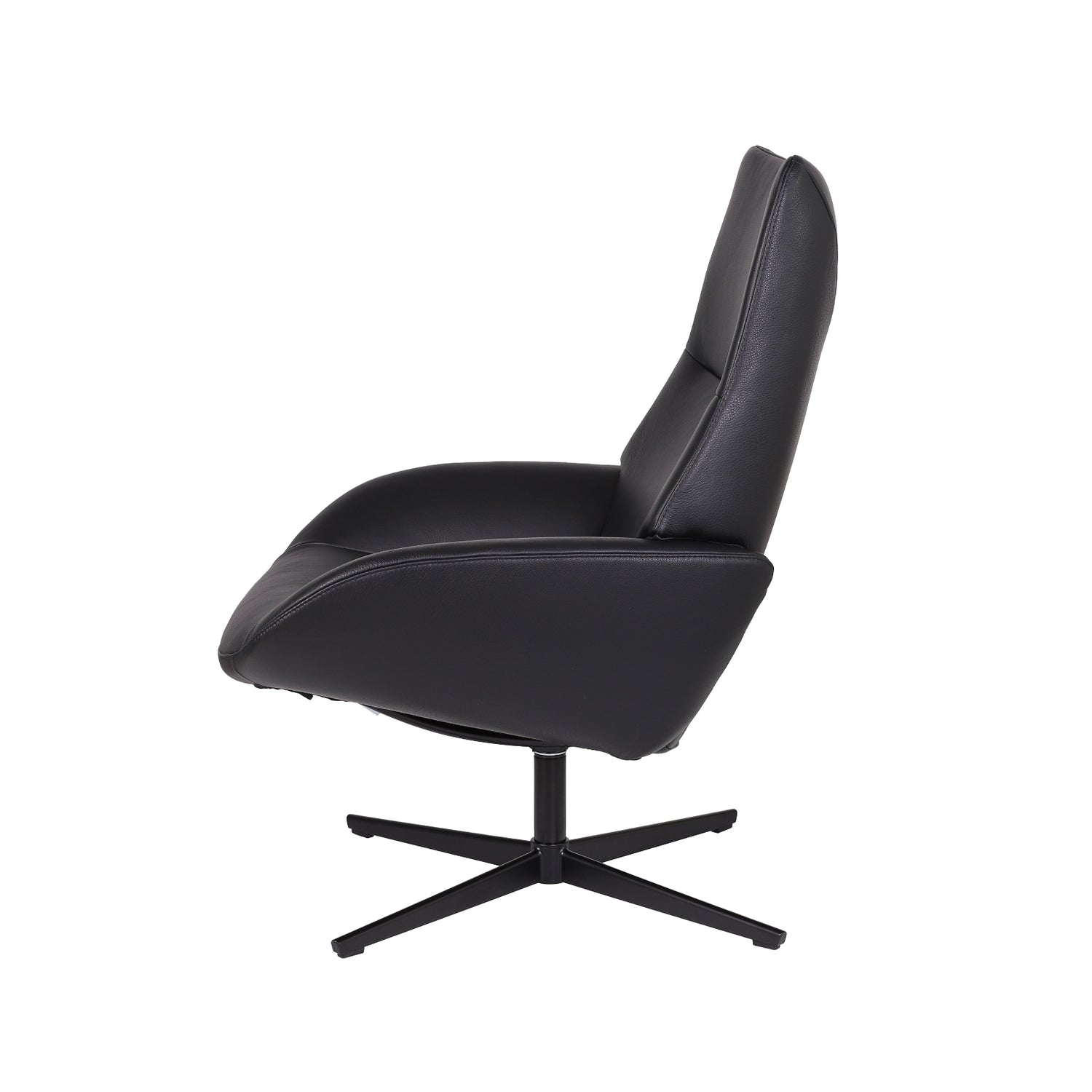 Kokomusta Kebe Lotus -nojatuoli Balder-nahkaverhoilulla ja Bossa Flat-jalalla.