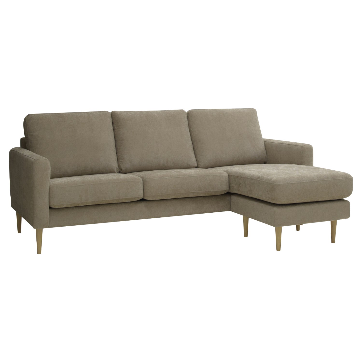 Kolmen istuttava Mila-divaanisohva oikeanpuoleisella divaanilla (kätisyys vaihdettavissa). Sohva on verhoiltu ruskealla Feel 11 -kankaalla ja siinä on luonnonväriset pyöreäkartio-puujalat.