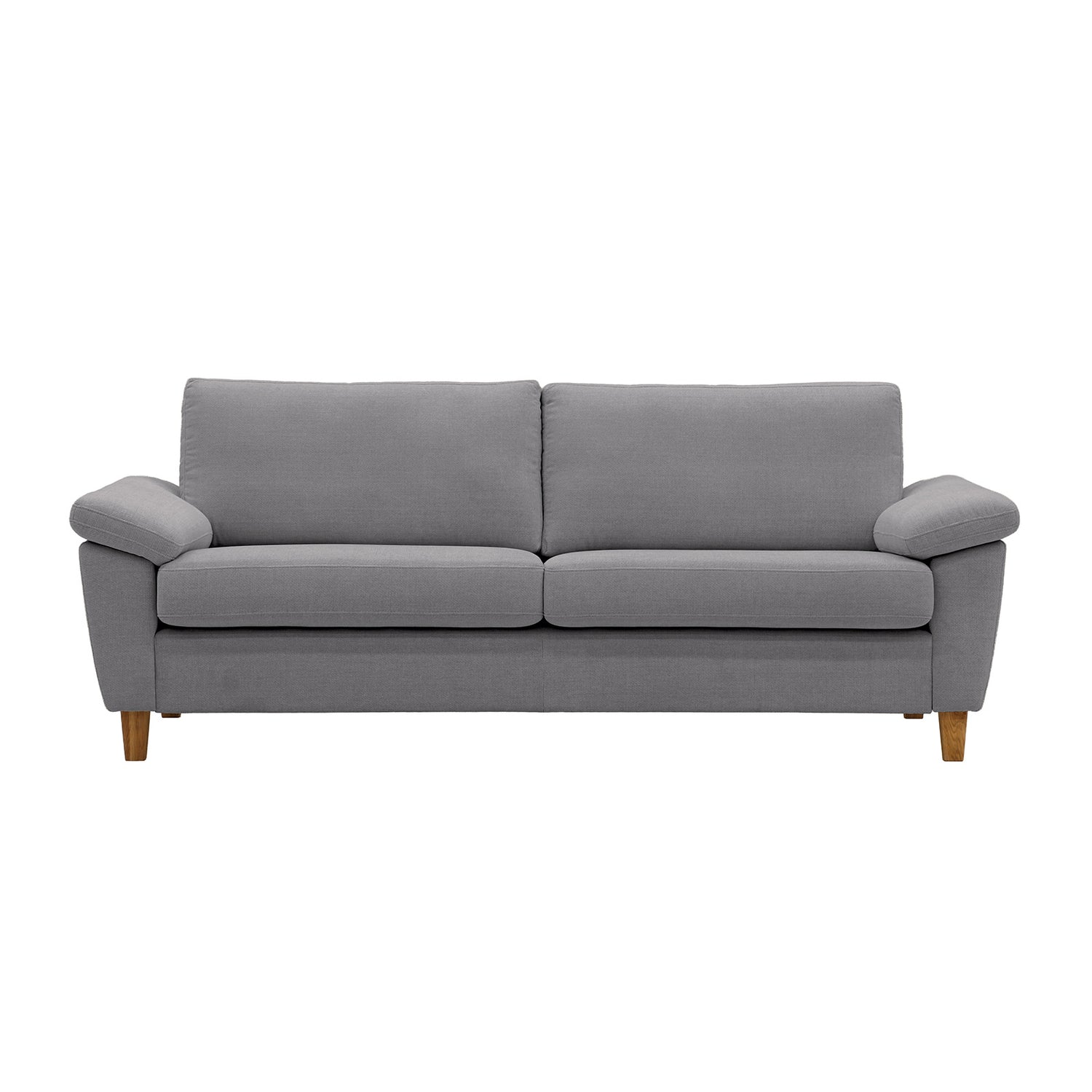 Monika 3-istuttava vaaleanharmaalla Oasis 15 -kangasverhoilulla. Sohvassa on KN9-käsinojat ja luonnonväriset puujalat.