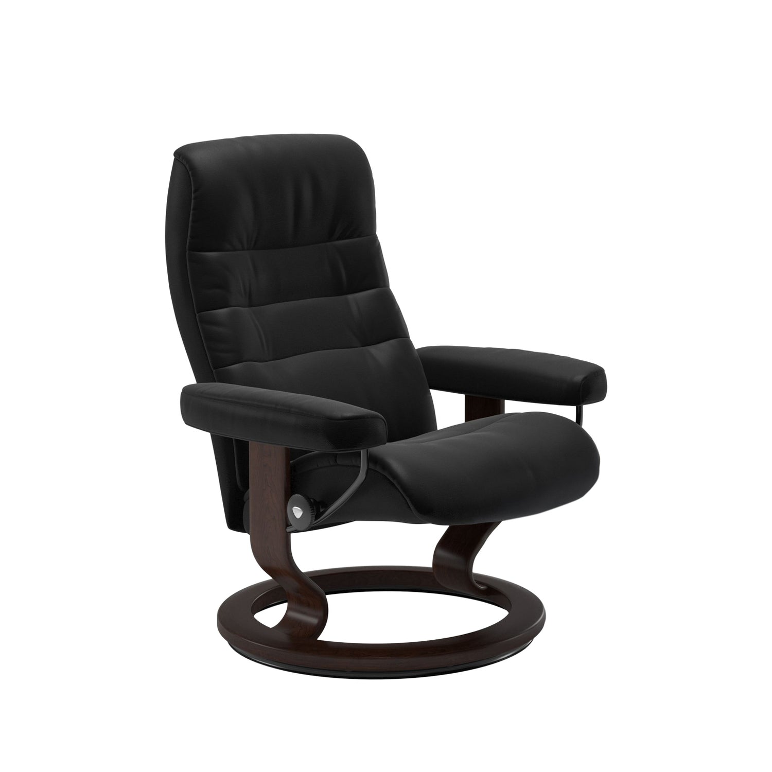 Stressless Opal M -lepotuoli mustana: Black 19 Batick-nahkaverhoilulla ja ruskea petsatulla -Classic-puujalustalla.