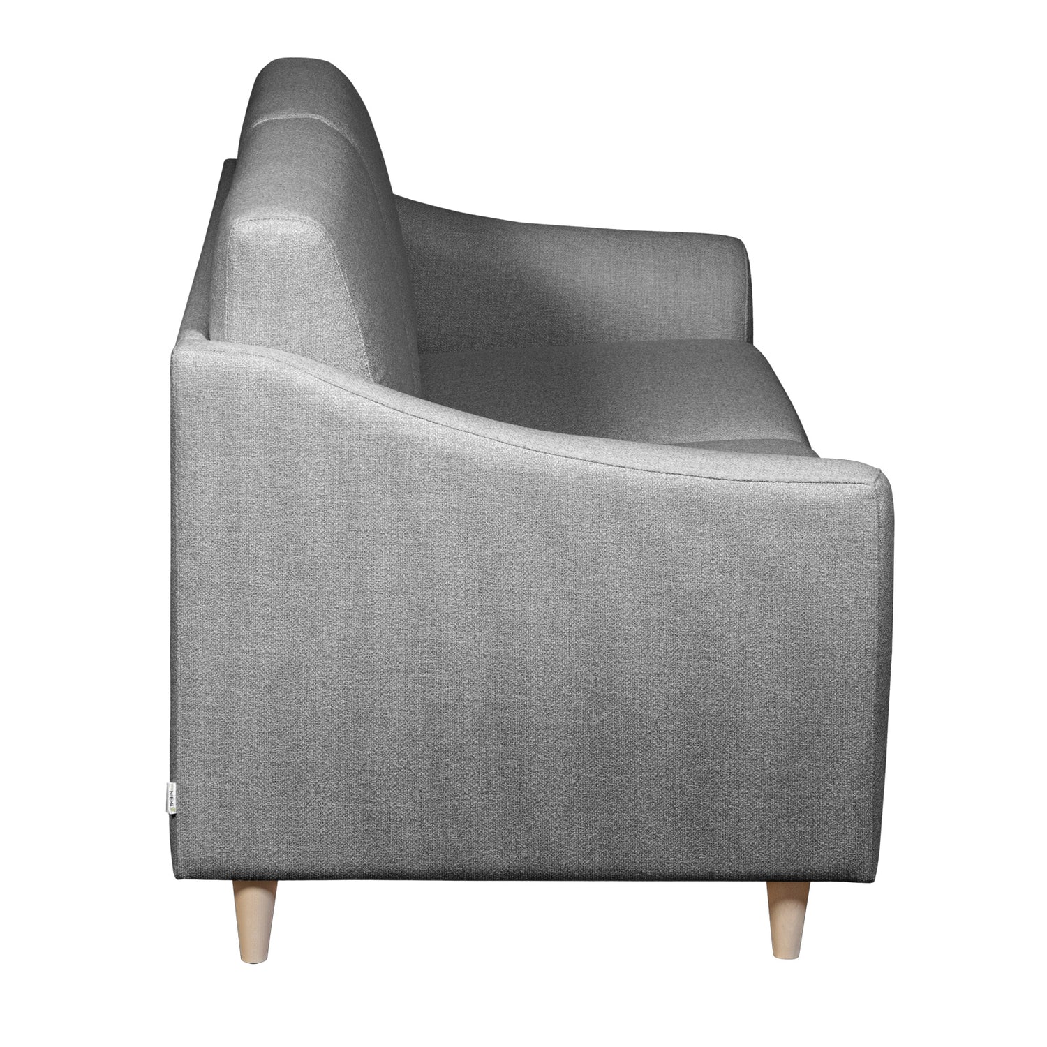 Salla-vuodesohva harmaalla Minco 16-kangasverhoilulla ja luonnonvärisillä puujaloilla.