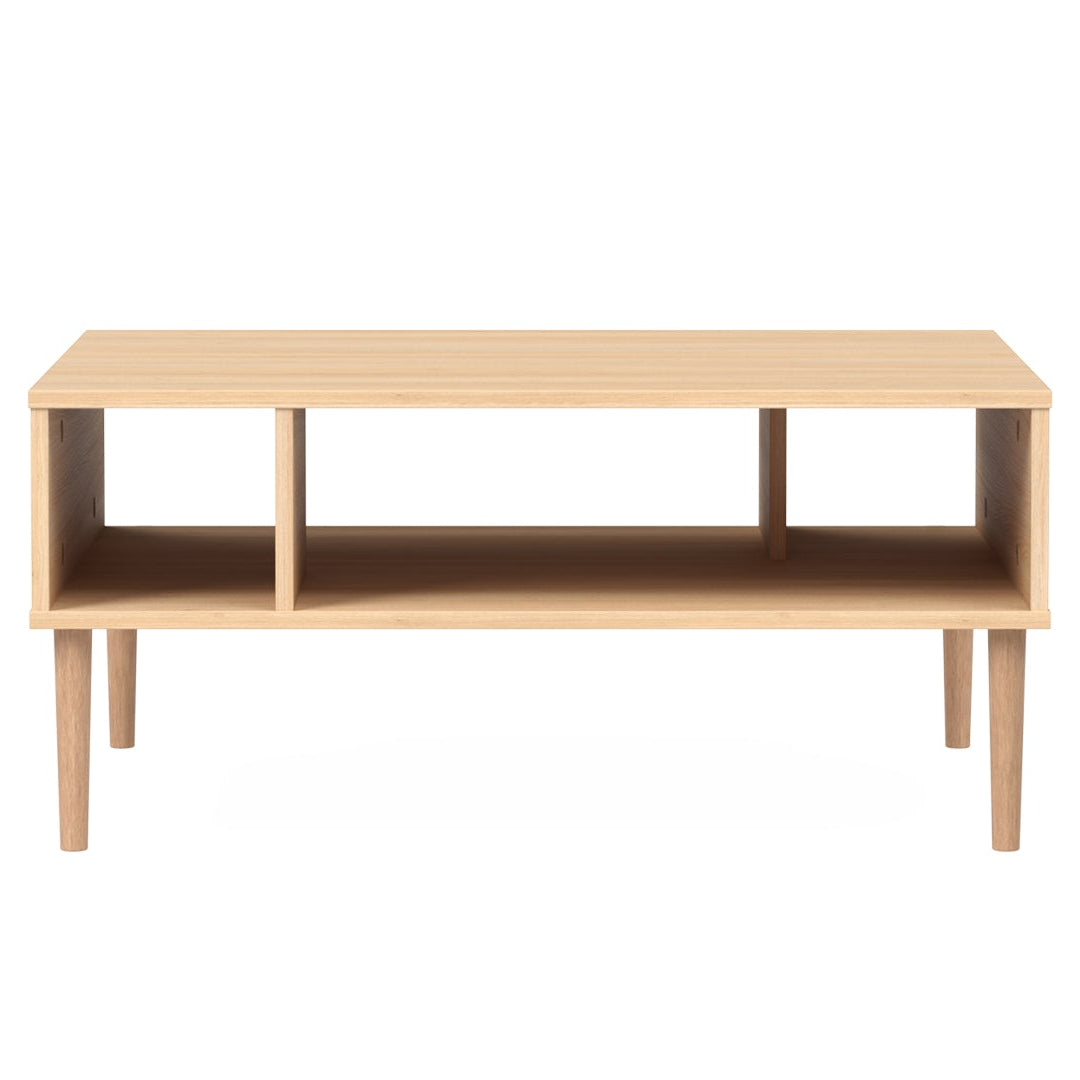 Tammenvärinen Stemma-sohvapöytä luonnonvärisillä tammijaloilla.