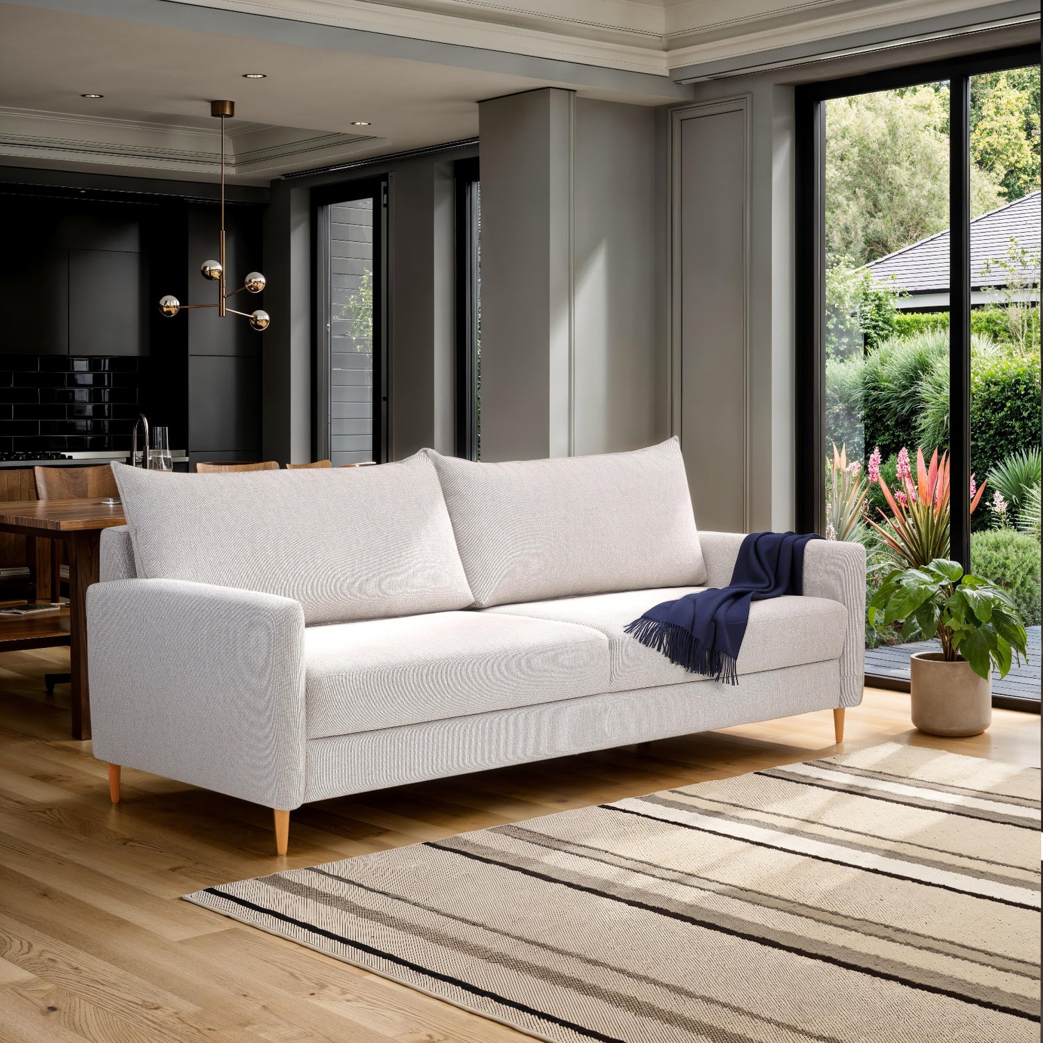 Kuvassa on 3-istuttava Stockholm-vuodesohva vaaleanharmaalla Diamonds 104 -kankaalla. Sohvassa on 12 cm korkeat luonnonväriset tammijalat.