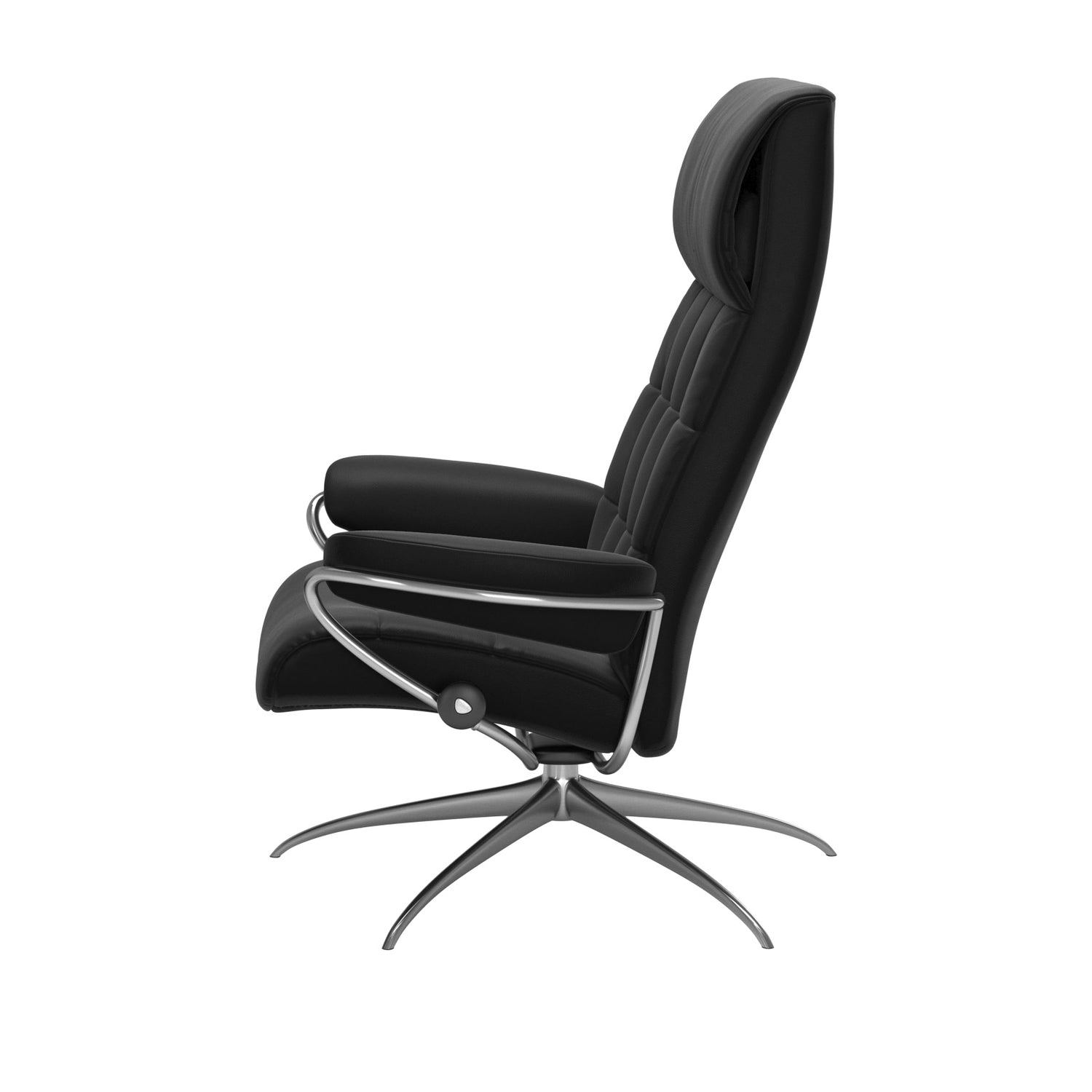 Stressless London, korkeaselkänojainen -lepotuoli mustana: Black 19 Paloma-nahkaverhoilulla ja kiiltävällä Star-alumiinijalustalla.