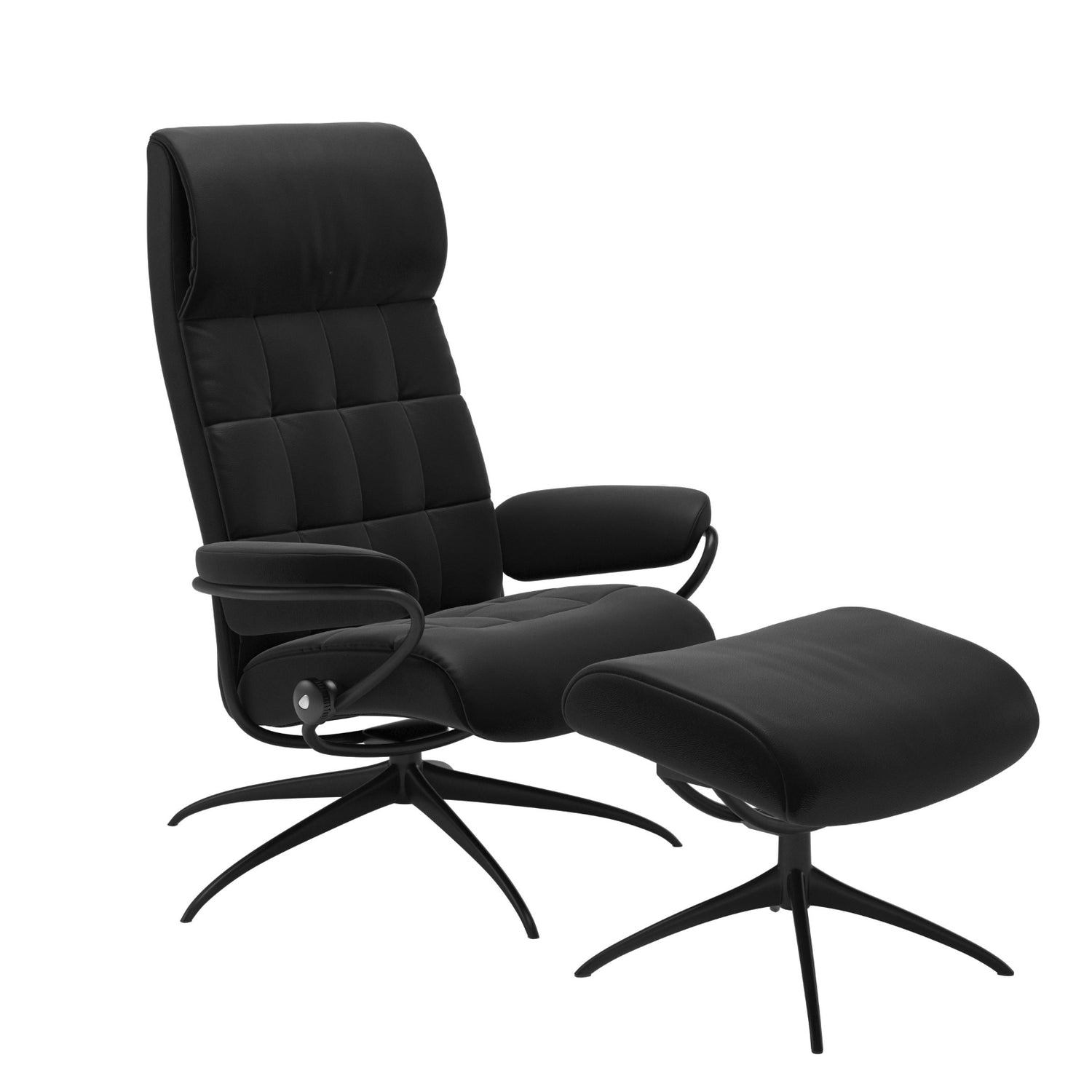 Stressless London, korkeaselkänojainen -lepotuoli ja rahi mustana: Black 19 Paloma-nahkaverhoilulla ja mattamustalla Star-metallijalustalla.