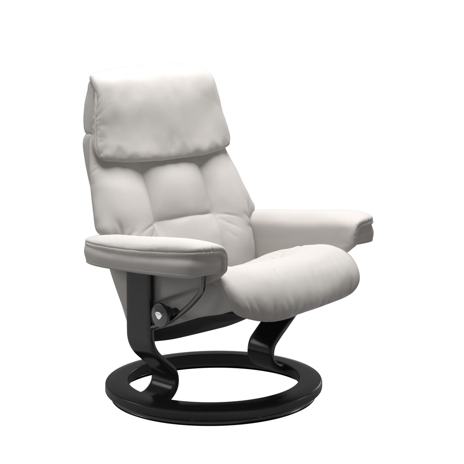 Stressless Ruby M -lepotuoli valkoisena: Milky White 05 Batick-nahkaverhoilulla ja musta petsatulla -Classic-puujalustalla.