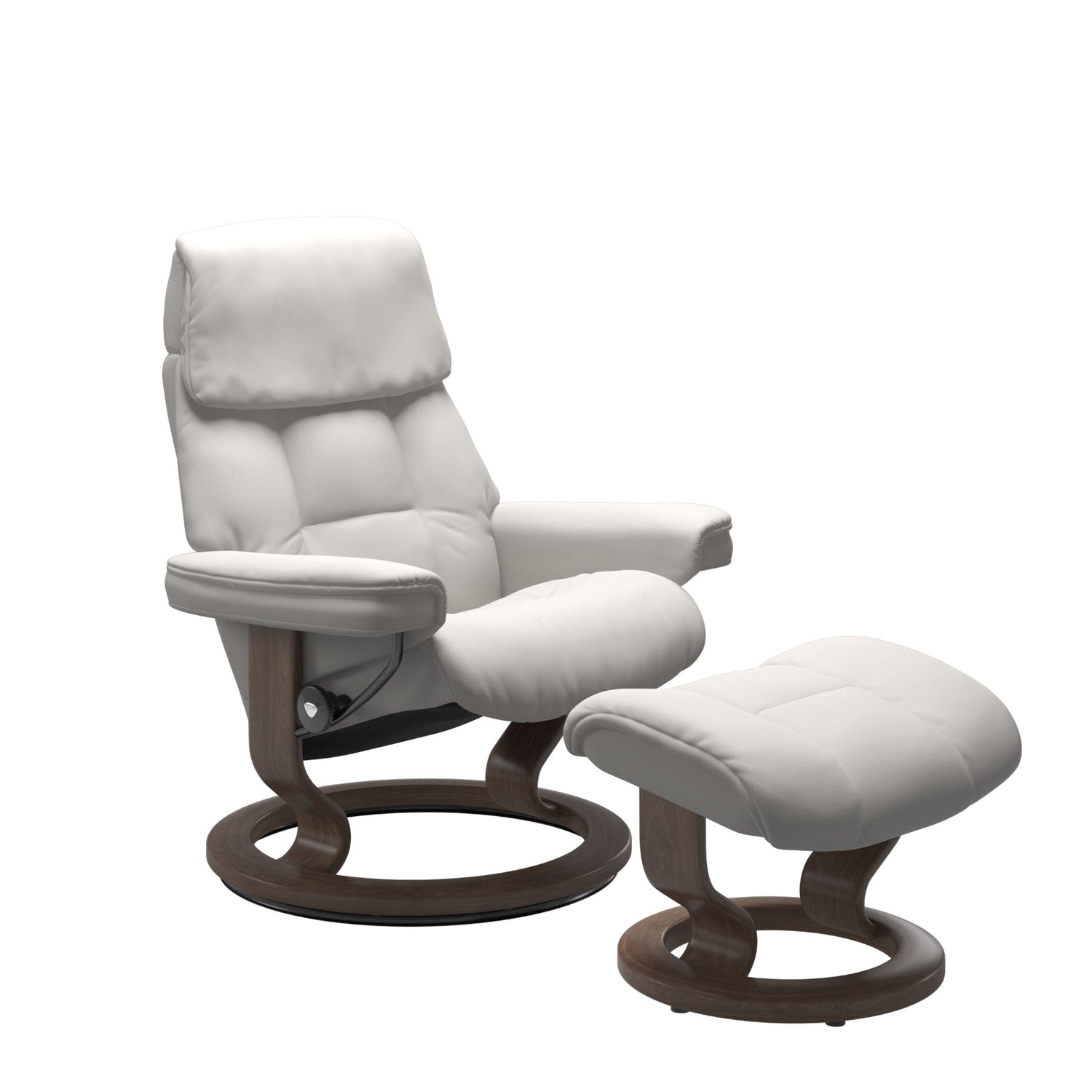 Stressless Ruby M -lepotuoli ja rahi valkoisena: Milky White 05 Batick-nahkaverhoilulla ja pähkinä petsatulla -Classic-puujalustalla.
