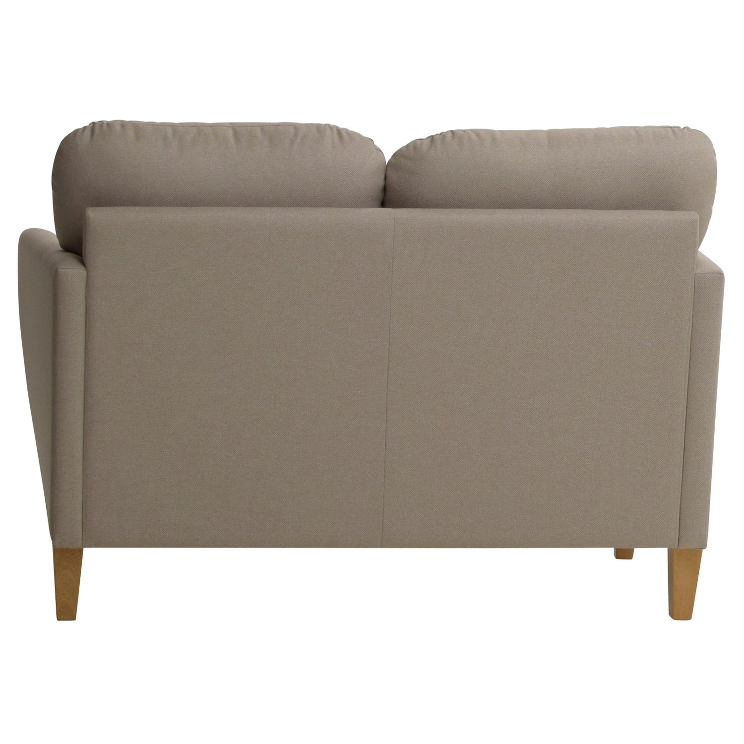 Taru 2-istuttava sohva tumman hiekanvärisellä Barcelona 30 -verhoilukankaalla ja pähkinänvärisillä puujaloilla.