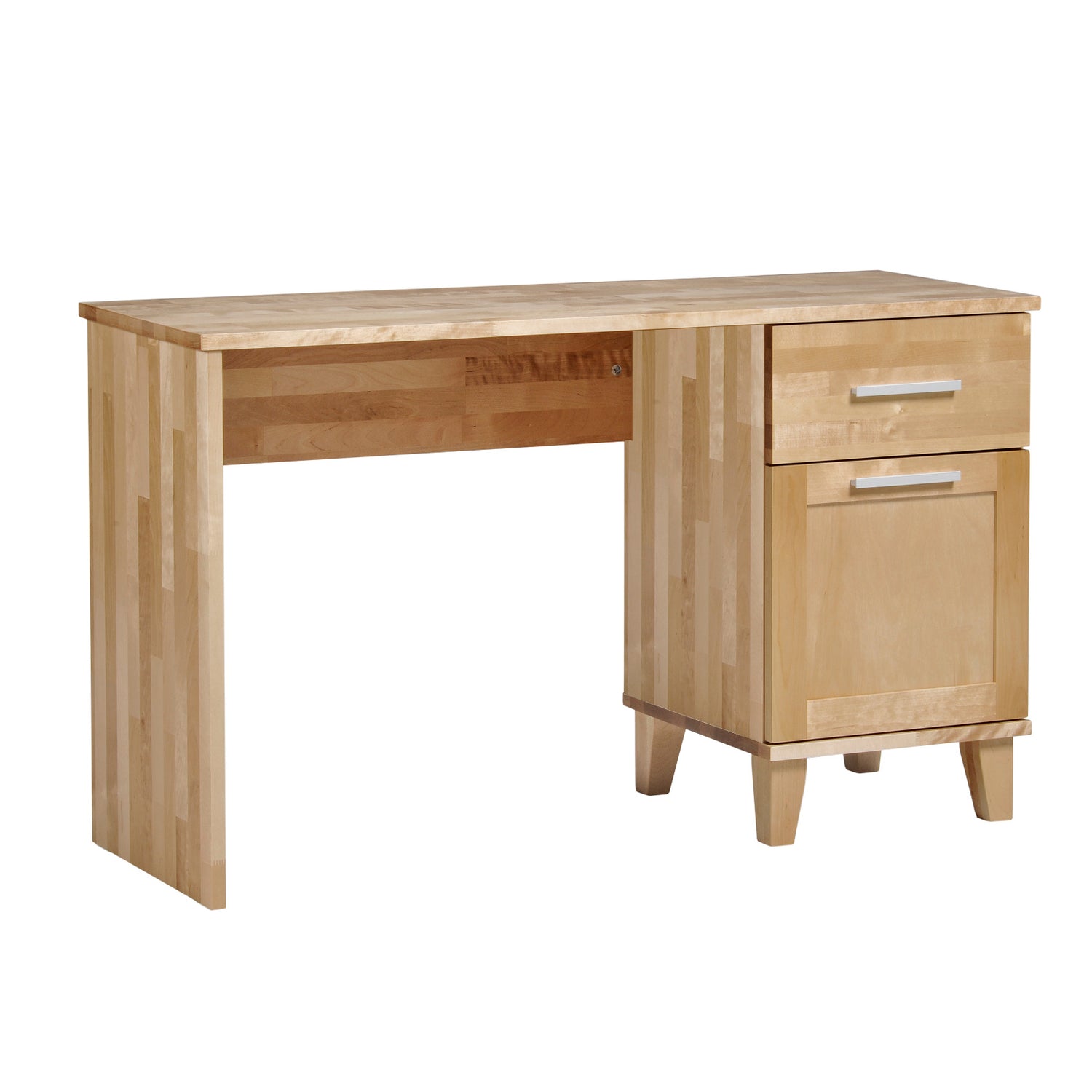 Vuokatti-työpöytä luonnonvärisenä koivukalusteena. Työpöydässä on pitkänmalliset vetimet ja puujalat.