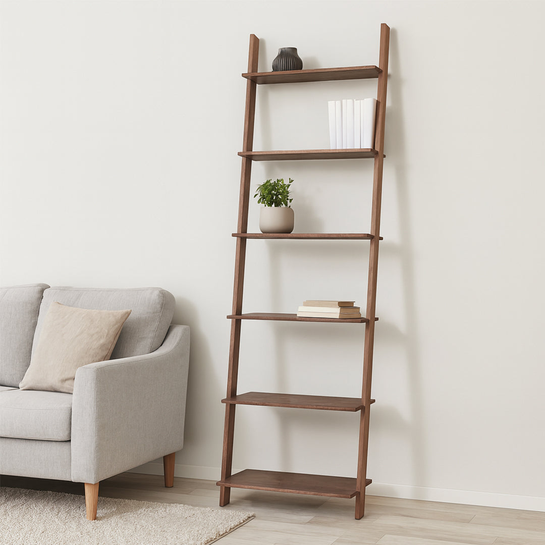 Lotta hylly 6-tasoinen värissä ruskea. Stailattu visualisointi.