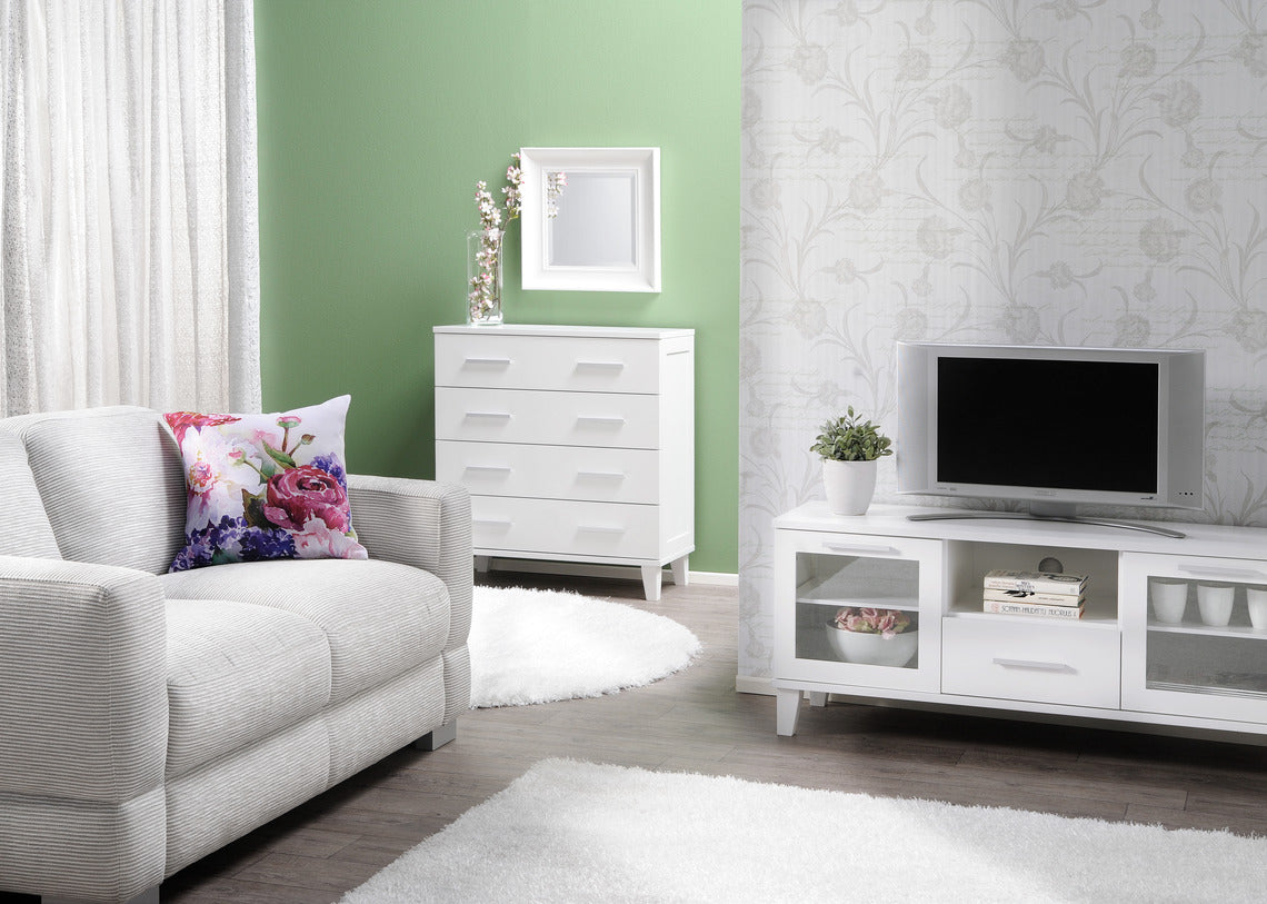 Leveä laatikosto on helppo yhdistää myös muihin Vuokatti-kalusteisiin.