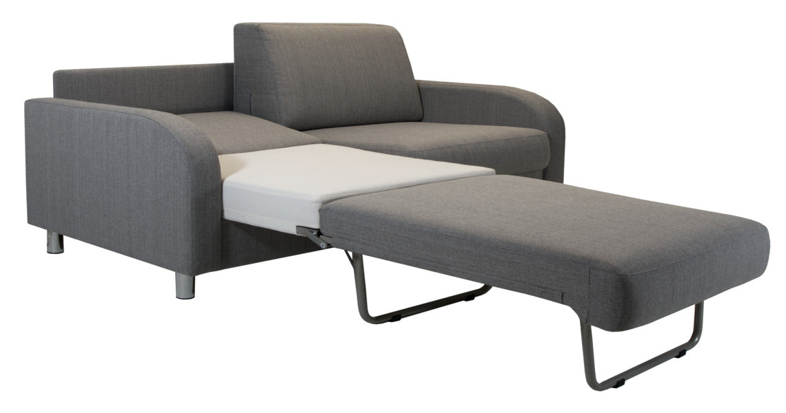 Elina-vuodesohva harmaalla Sublim 52 -kankaalla ja 10 cm korkeilla metallisilla putkijaloilla. Elina-sohva on kätevä vierasvuode yhdelle tai kahdelle nukkujalle, kuvassa toinen vuodeosa levitettynä.