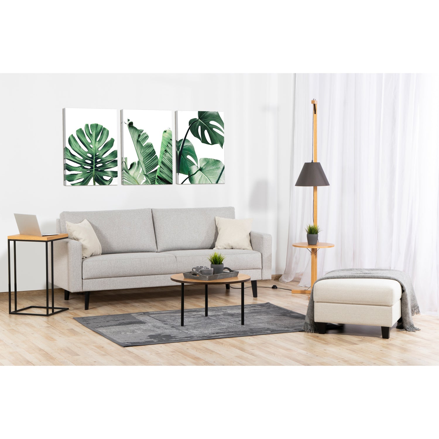 Erin-vuodesohva tarjoaa ryhdikkään ja tyylikkään sohvan niin olohuoneen parhaalle paikalle, kuin vierashuoneeseen.