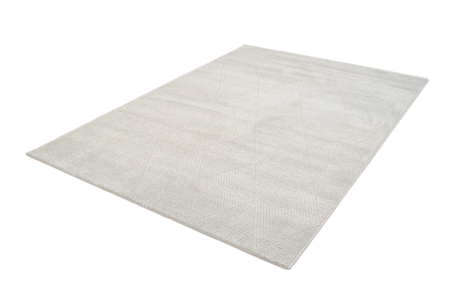 Felicia-nukkamatossa on kaunis pelkistetty kuviointi, kuvassa vaaleanharmaa väri.