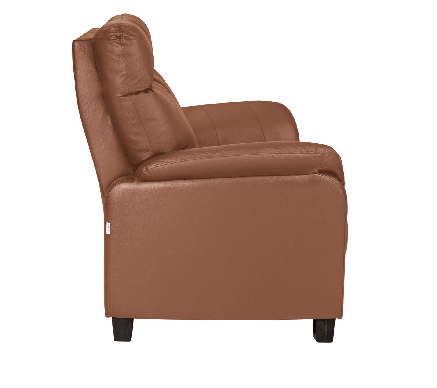 Huolellinen työn jälki ja viimeistely näkyy Isabella-sohvassa myös sivuilla ja taustassa.