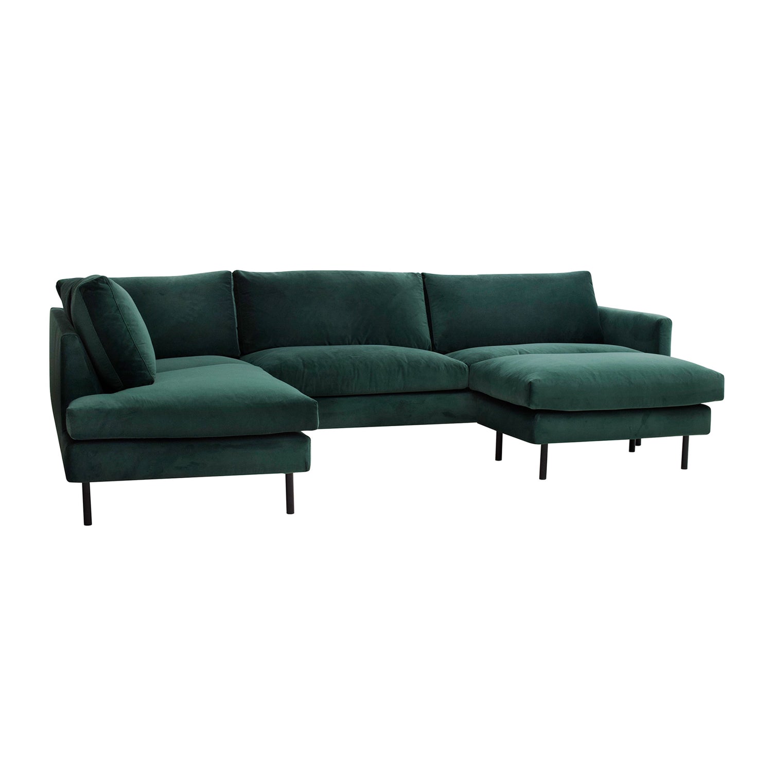 Jasmin-kulmadivaanisohva vasemmanpuoleisella divaanilla ja kuvassa oikealla puolella olevalla rahilla. Sohvakokoonpano on verhoiltu tummanvihreällä Aqua Clean Bellagio 82 -kankaalla ja mustat tolppajalat ovat 17 cm korkeat.