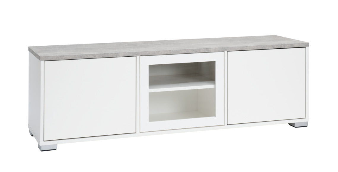 Kuvassa on 144 cm leveä valkoinen Kivi-sarjan tv-taso harmaalla betonijäljitelmän sävyisellä kannella ja hopeanvärisillä muovijaloilla.