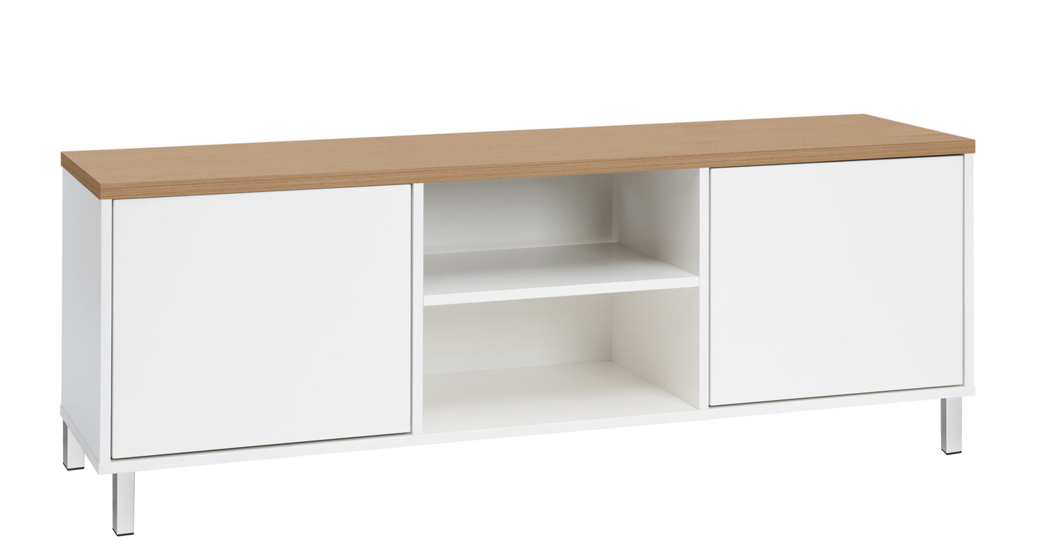 Kuvassa on 144 cm leveä valkoinen Kivi-sarjan tv-taso tammenvärisellä kannella ja valkoisilla metallijaloilla.