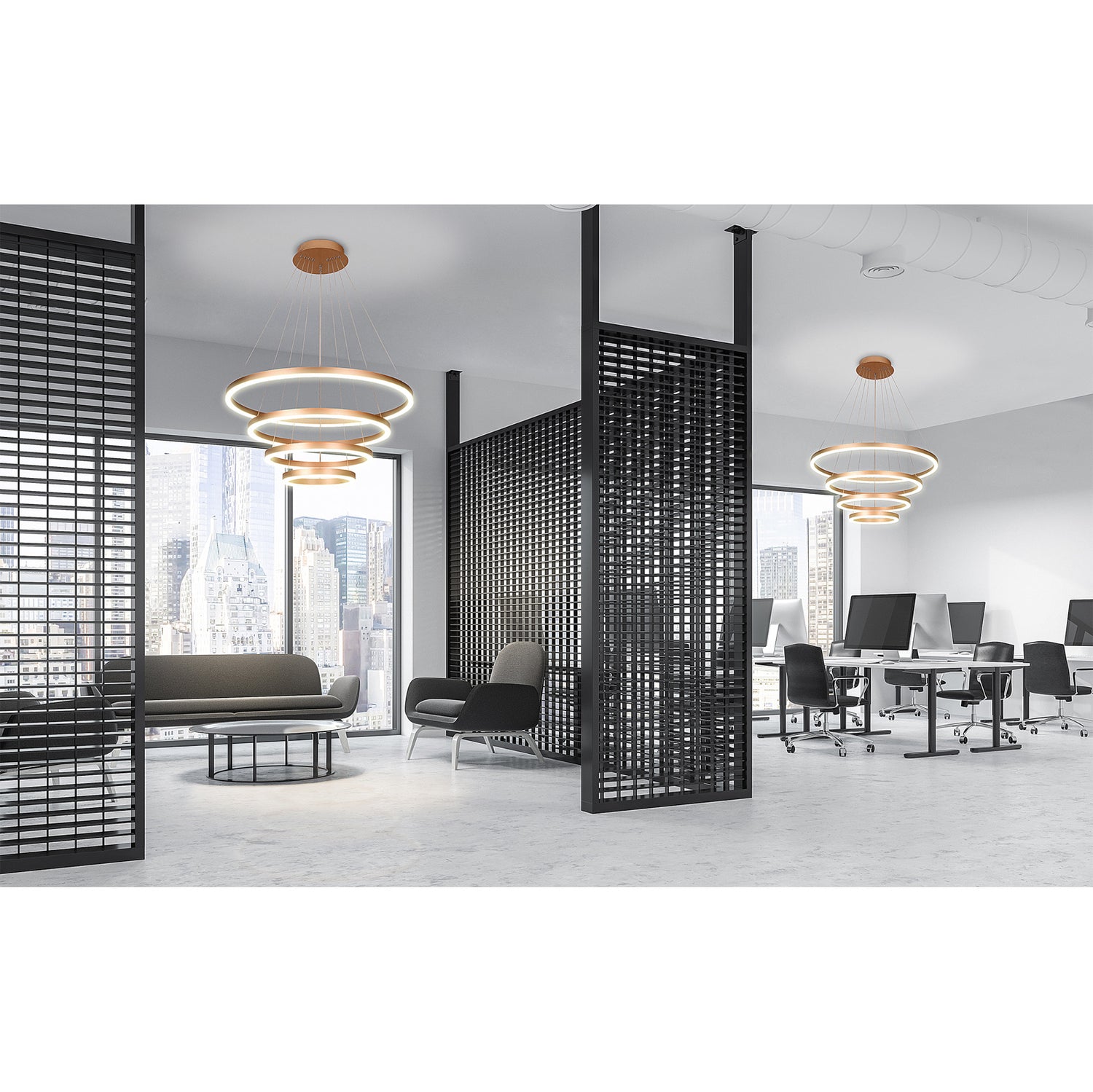 Sijoita Layer-kattovalaisin olohuoneeseen, ruokatilaan tai esimerkiksi avaraan eteishalliin katseenvangitsijaksi. Kuvassa messingin väriset valaisimet.