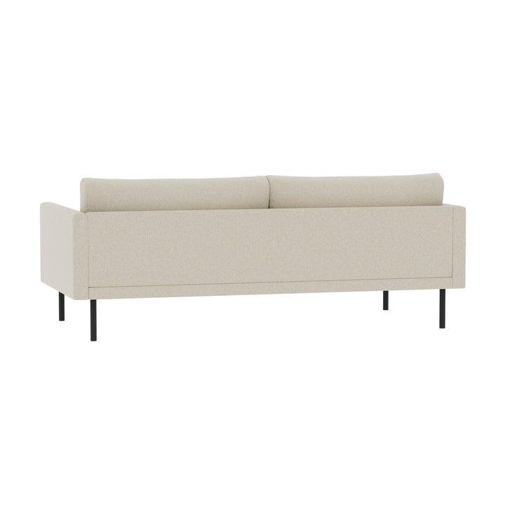 Malmö-sohva beigen värisellä Modena 05-kankaalla verhoiltuna. Kauttaaltaan tyylikkäästi verhoillussa 3-istuttavassa sohvassa on mustat 21 cm korkeat metallijalat.