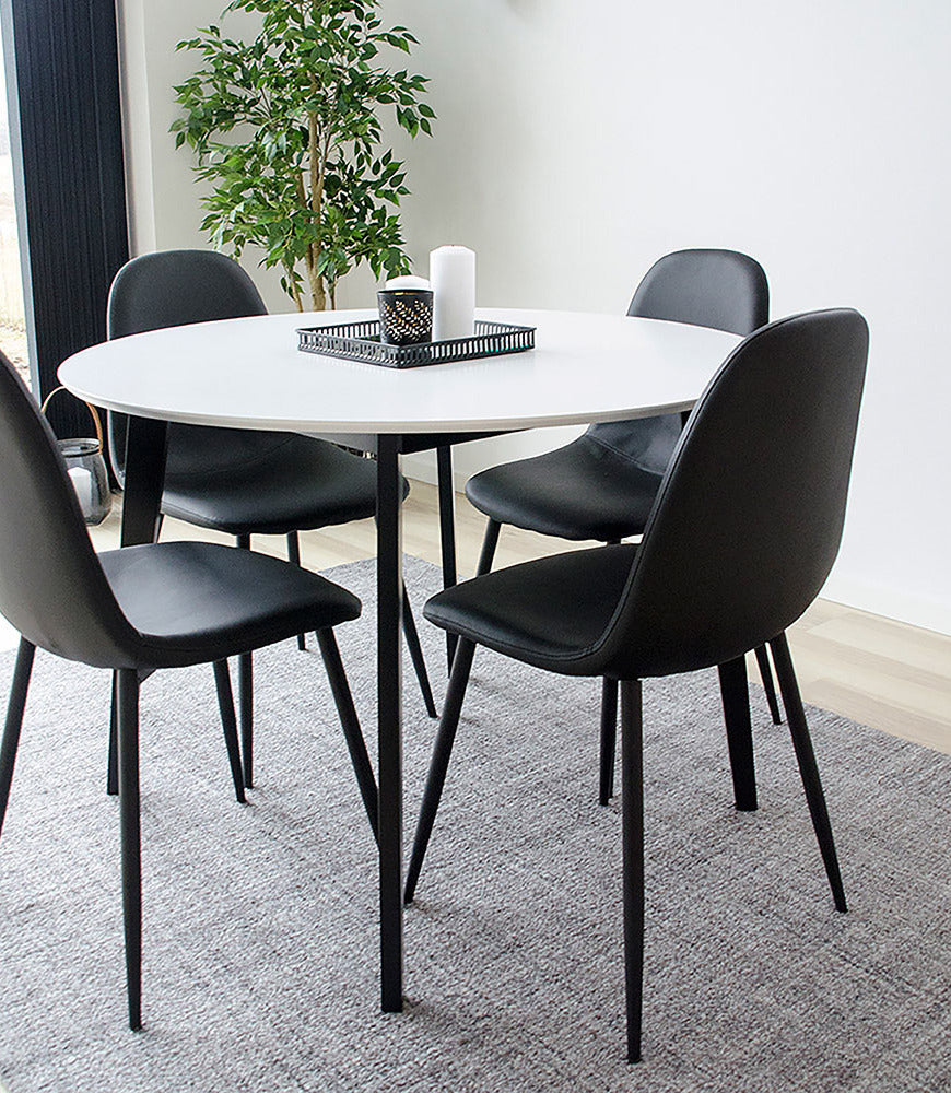 Rimini-ruokapöytä tuo ruokailutilan sisustukseesi keveyttä ja ilmavuutta.