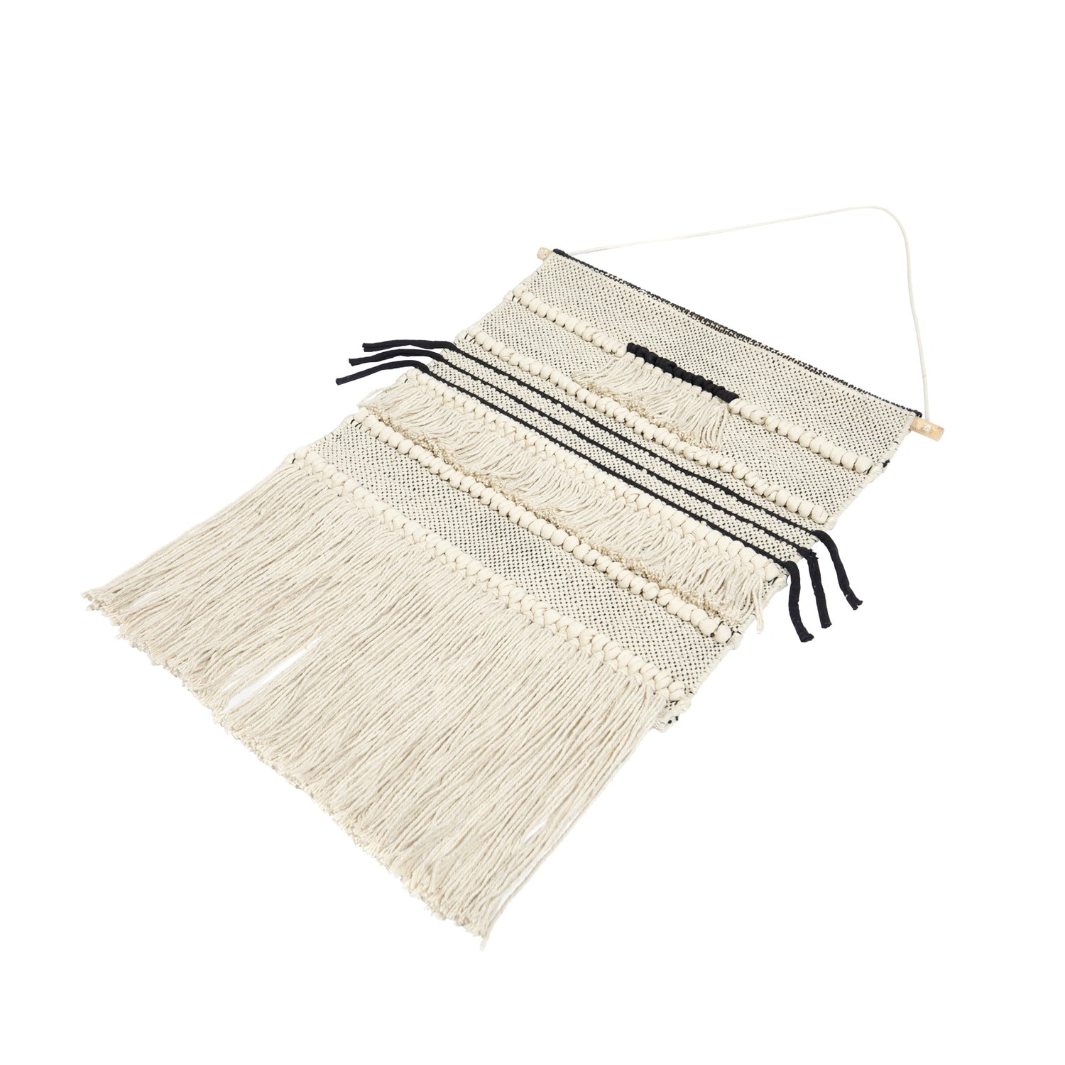 Mattokympin seinävaate luonnonvalkoisena ja mustilla yksityskohdilla.