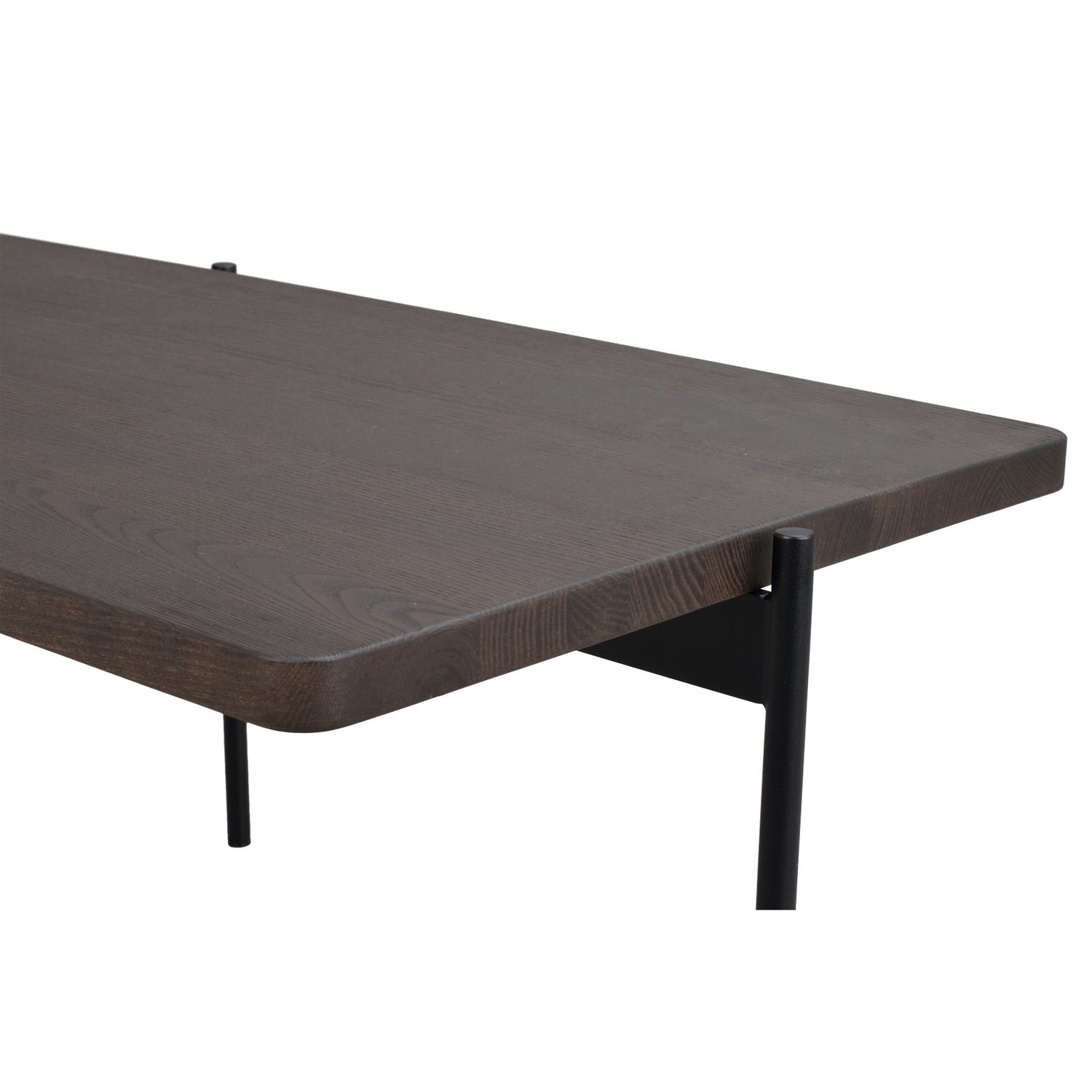 Lähikuva ruskeasta Shelton-sohvapöydästä.