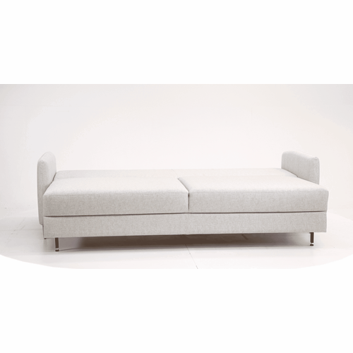 3D-kuvassa on 3-istuttava Stockholm-vuodesohva vaaleanharmaalla Diamonds 104 -kankaalla ja 12 cm korkeilla luonnonvärisillä tammijaloilla. 3D-kuvassa on nähtävissä myös sohvan Easy Deluxe -vuodemekanismi avattuna.