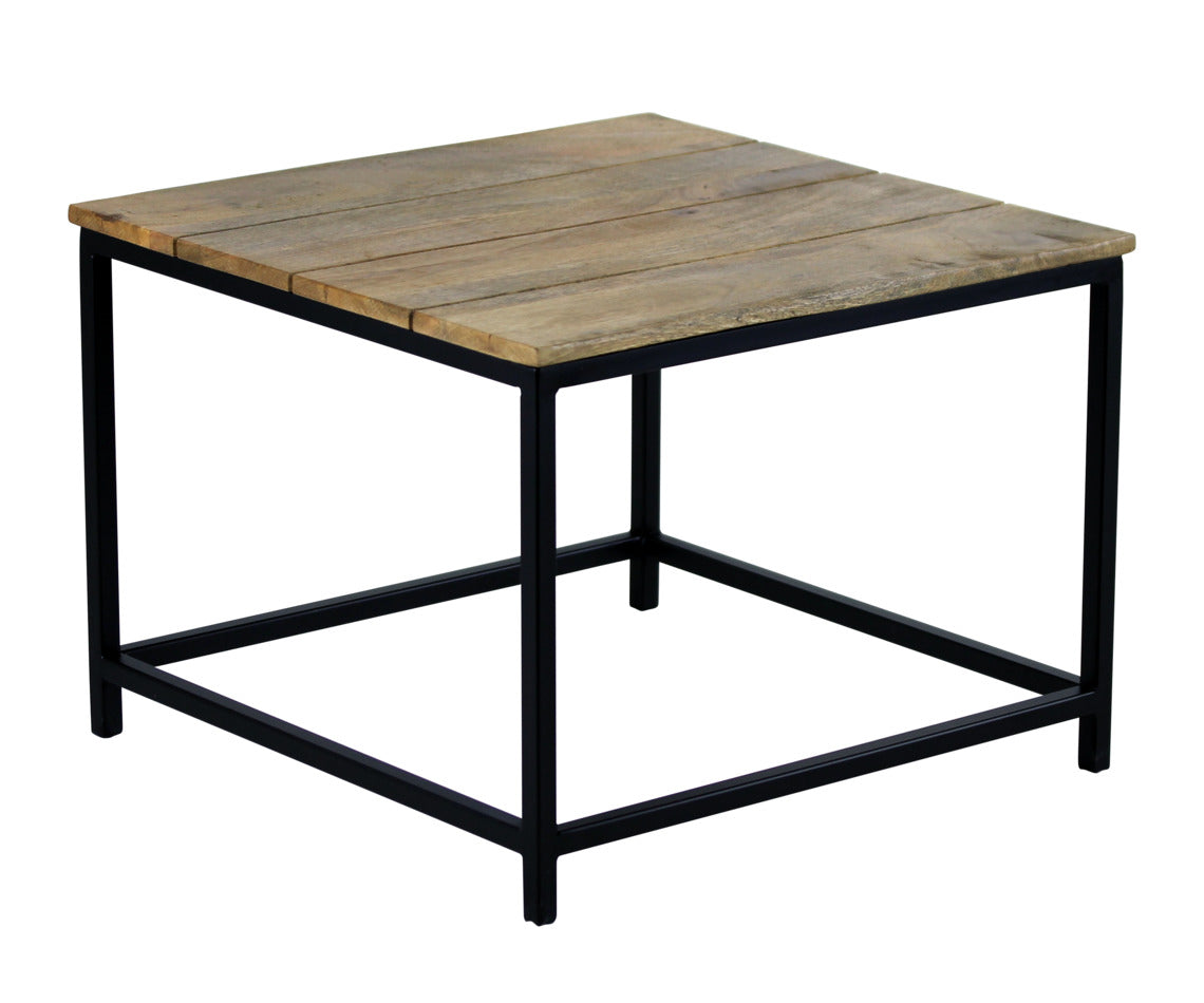 Timber-kalusteiden materiaalina on kaunis mangopuu.