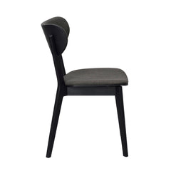 Kato-taivutetuoli mustana, tummanharmailla istuimen ja selkänojan kangasverhoiluilla.