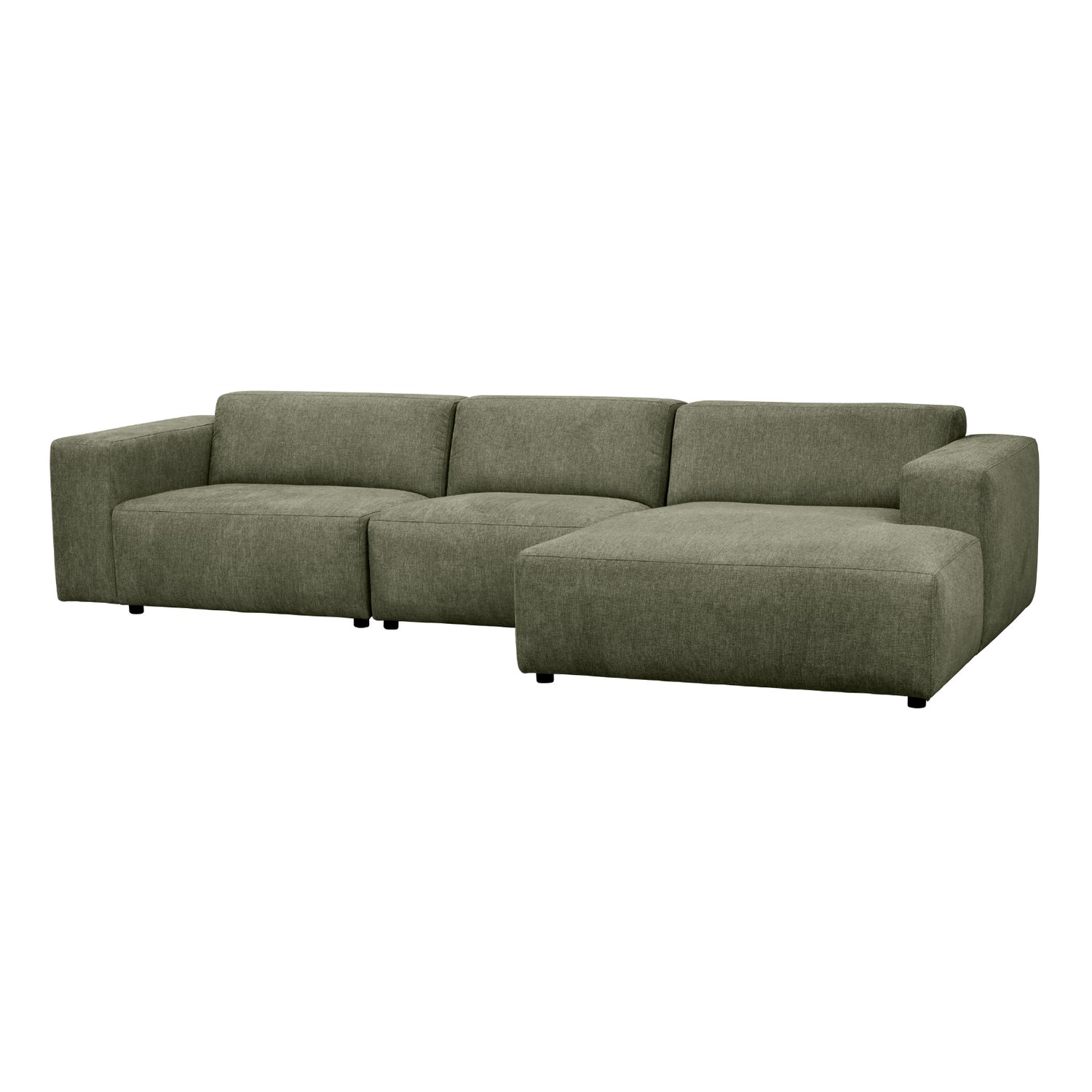 Neljän istuttava Willard-divaanisohva oliivinvihreällä Brenda (#77)-kankaalla. Divaani oikealla.