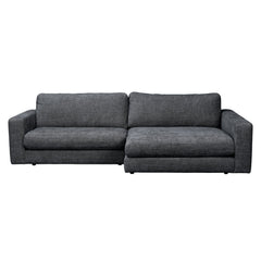 Tummanharmaa Duncan 3-istuttava sohva Robin (#66)-kankaalla. Divaaniosa oikealla.