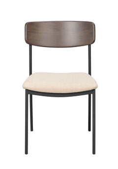 Ruskea Maymont-tuoli vaaleanbeigellä istuinosalla.