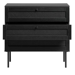 Pensacola-laatikosto, musta. 3-laatikkoisen lipaston laatikoiden etulevyissä on yksityiskohtana polyrottinki. Mustat metallijalat.