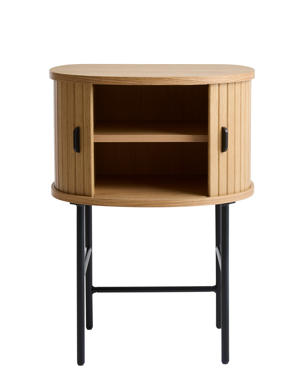 Nola-yöpöytä tammenvärisenä. Tasossa on mustat metalliset vetimet ja säädettävät metallijalat ovat mustat.