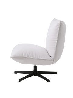 Fraser-lepotuoli, valkoinen Chenille-kangasverhoilu ja musta ristikkojalka.