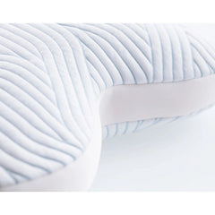 Tempur Ombracio -tyynyssä on vetoketjullinen, 3D-kuvioitu Smart Cool-päällinen.