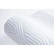 Helppohoitoisessa Tempur Original -tyynyssä on täysin uudistunut hengittävä 3D-kuvioitu Smart Cool-päällinen.