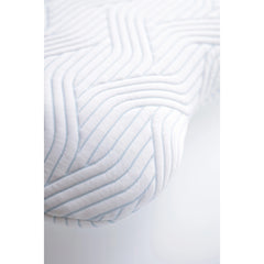 Tempur Sonata -tyynyssä on 3D-kuvioitu viilentävä Smart Cool-päällinen.