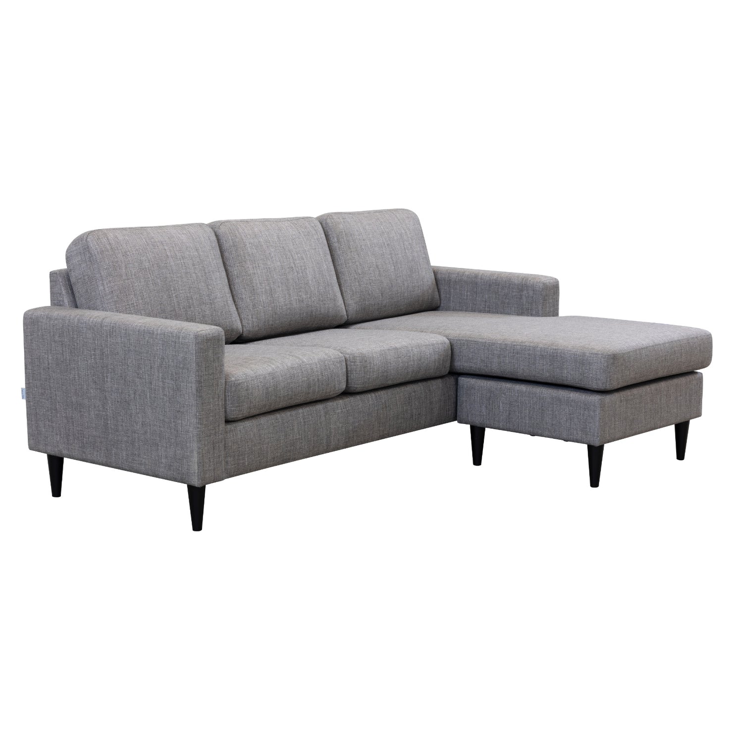 Ancona L 3FS -divaanisohva oikeanpuoleisella divaanilla. Sohva on verhoiltu harmaanruskealla Tuuru Basic 489 -kankaalla ja siinä on mustat puujalat.