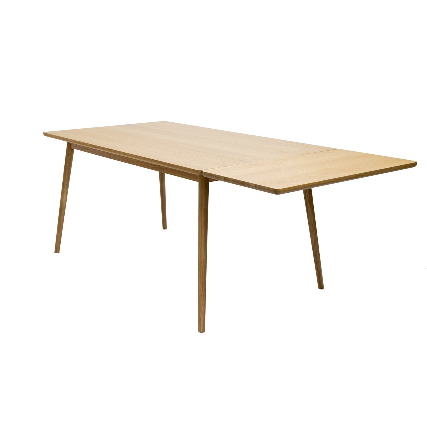 Kuvassa on Barrali-ruokapöytä 150 x 90 cm, tammi. Pöytä voidaan jatkaa 195 cm mittaiseksi kummasta vain päädystä yhden erikseen myytävän jatkolevyn avulla.