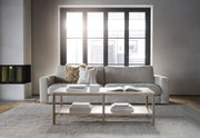 Valkotammenvärinen Orwel-sohvapöytä 140 x 60 cm sekä Duncan-sohva (myydään erikseen).